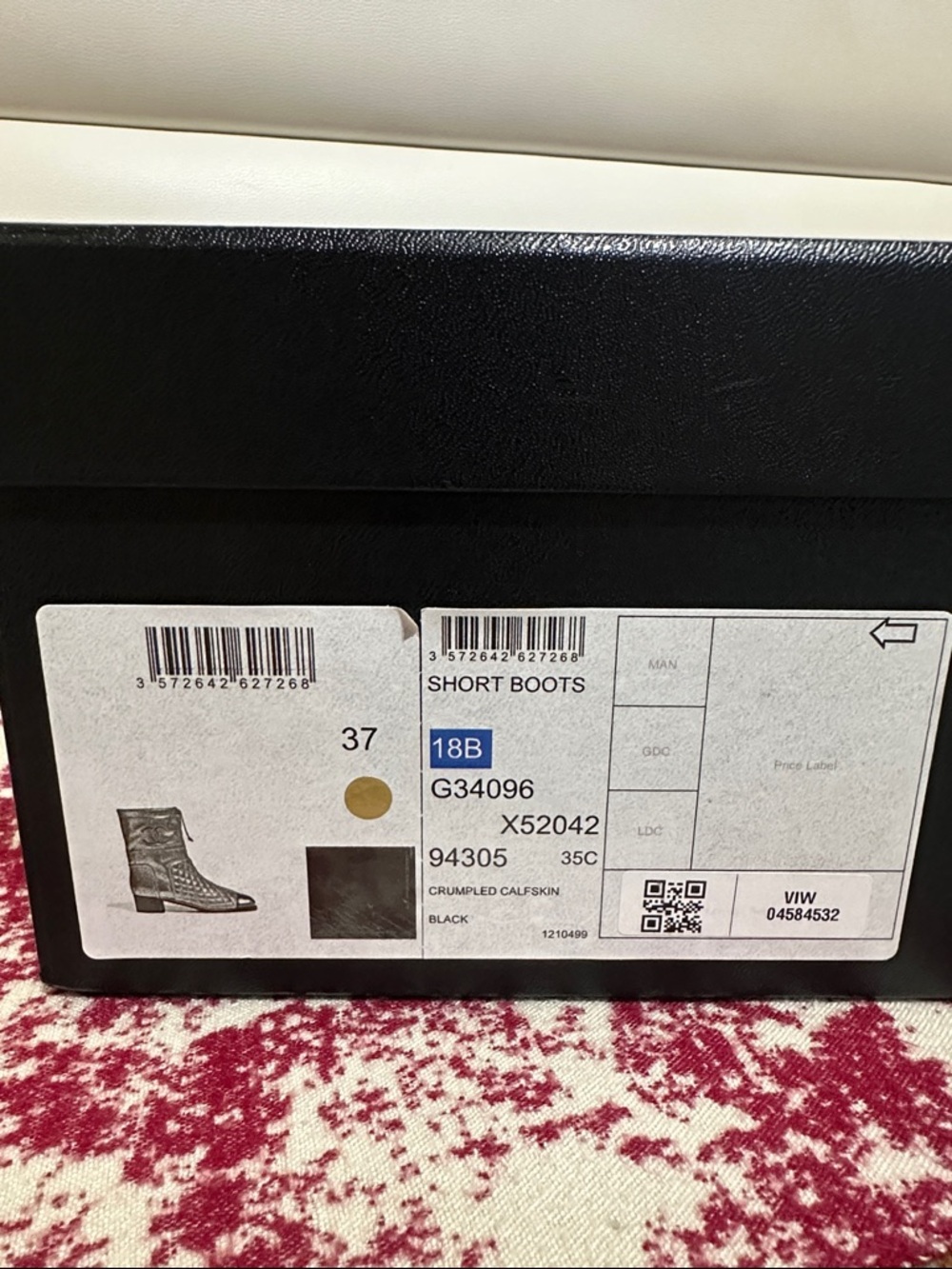 CHANEL Black Quilted Crumpled Calfskin Leather Short Boots with CC Logo - Picture 15 of 15